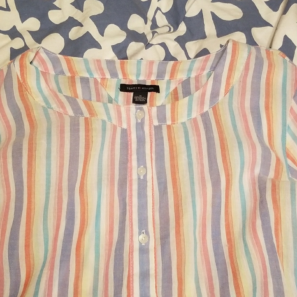 Tommy Hilfiger NWOT Beautiful Blouse